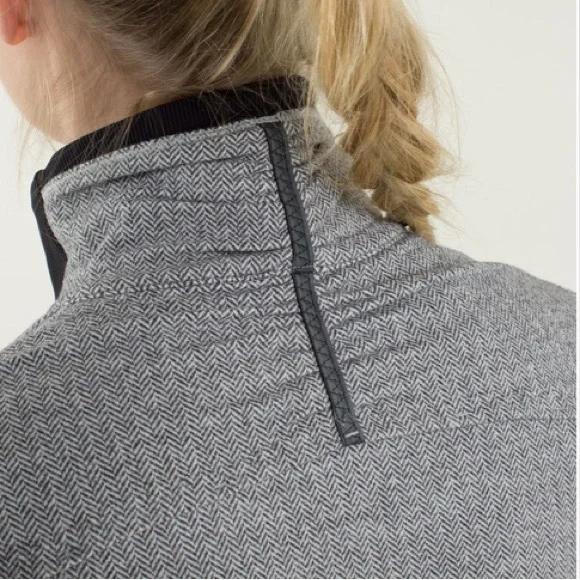 Lululemon Base Runner 1/2 Zip
Heathered Herringbone Heathered Black White - Picture 6 of 11
